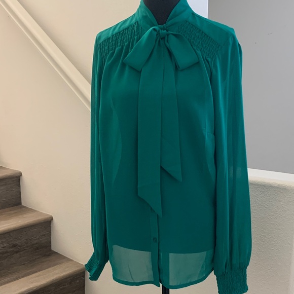 VENUS Tops - VENUS Sheer Emerald Green Blouse with Elegant Bow .